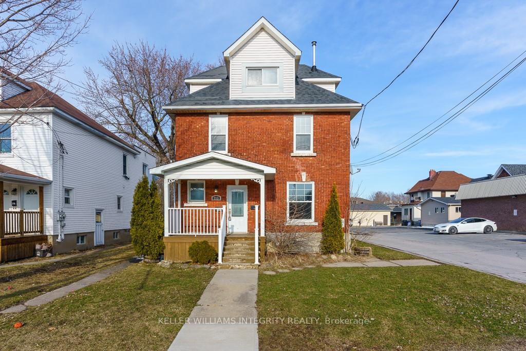 Front of 213 Cumberland Street