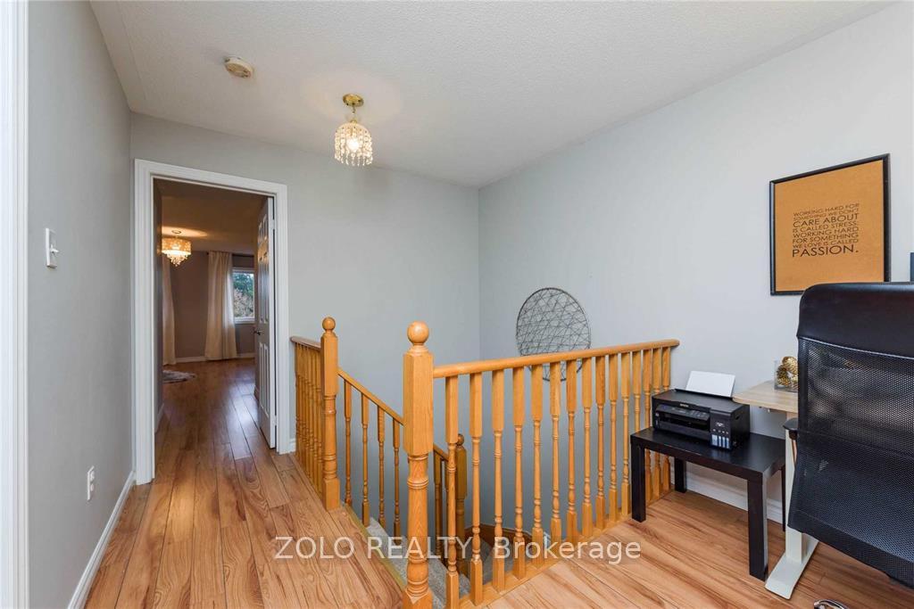 Photo 9 of 376 Riverstone Drive, Oakville, Wedgewood Creek — HOMEH