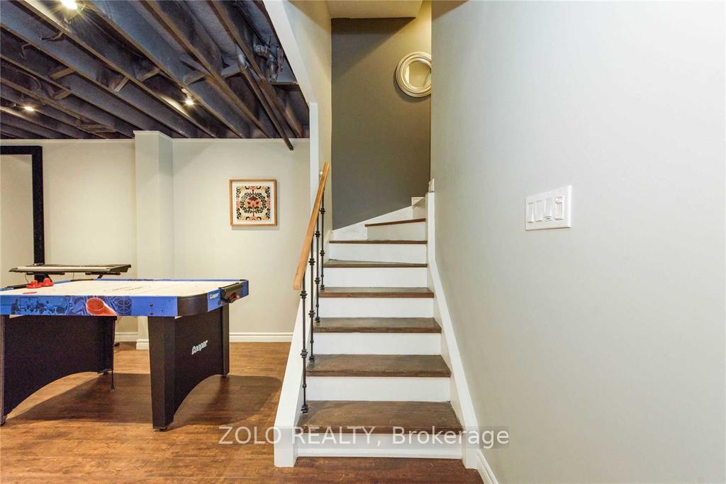 Photo 17 of 376 Riverstone Drive, Oakville, Wedgewood Creek — HOMEH