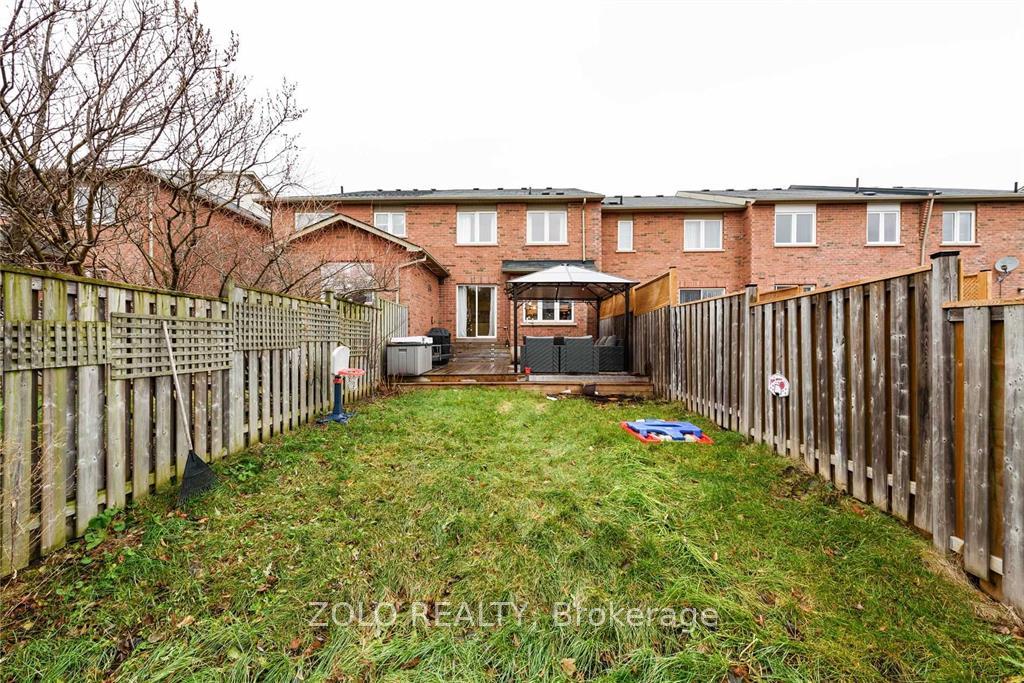 Photo 19 of 376 Riverstone Drive, Oakville, Wedgewood Creek — HOMEH