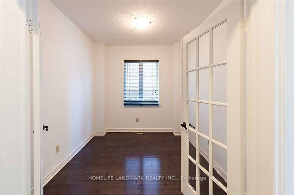 Photo 14 of Unit Upper, 221 Tonner Crescent, Aurora, Bayview Northeast — HOMEH