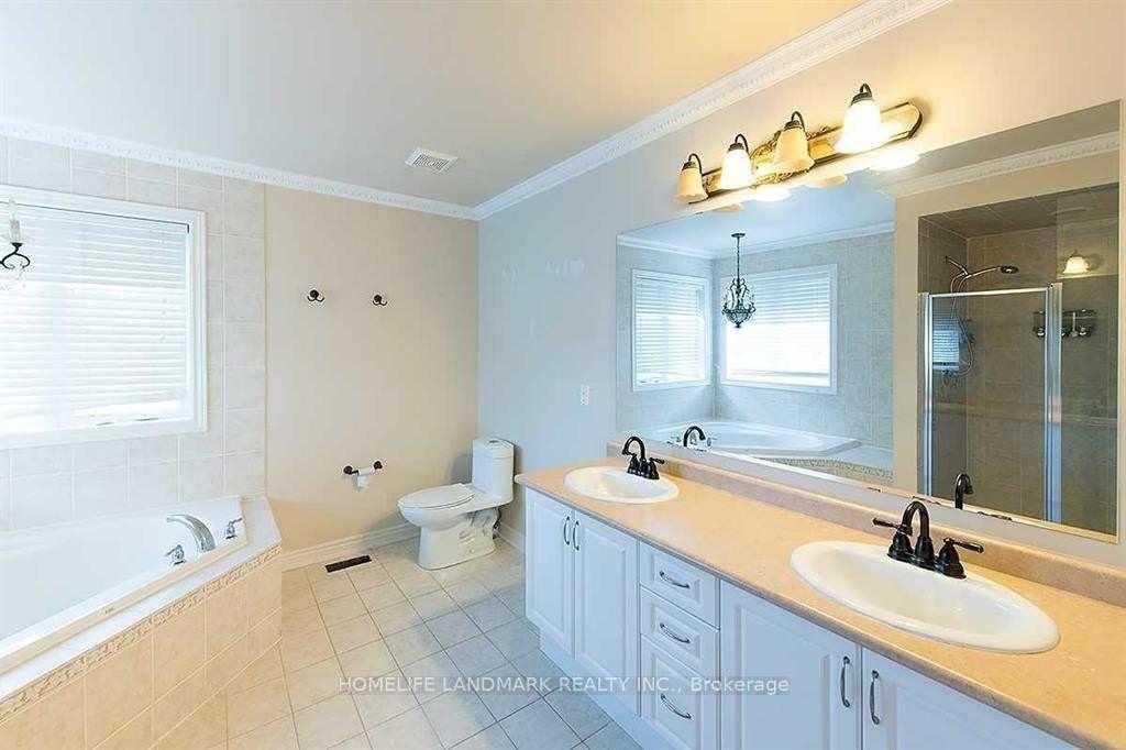 Photo 32 of Unit Upper, 221 Tonner Crescent, Aurora, Bayview Northeast — HOMEH