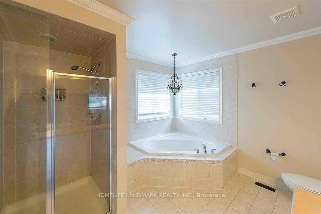 Photo 29 of Unit Upper, 221 Tonner Crescent, Aurora, Bayview Northeast — HOMEH