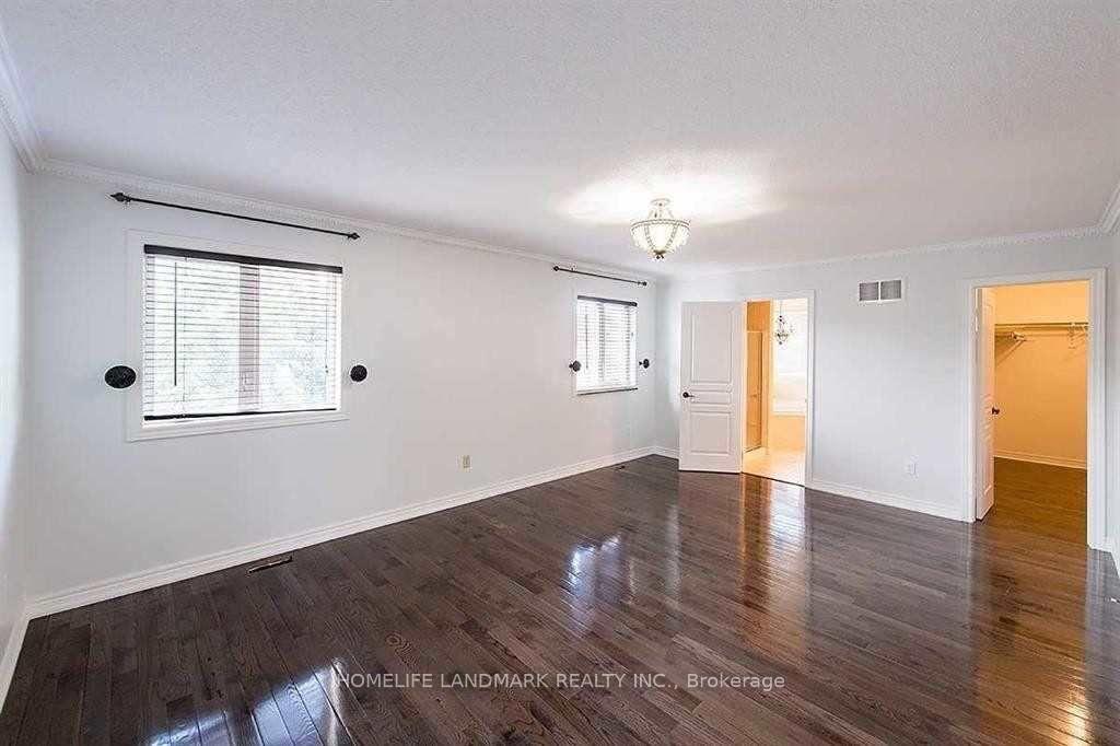 Photo 31 of Unit Upper, 221 Tonner Crescent, Aurora, Bayview Northeast — HOMEH