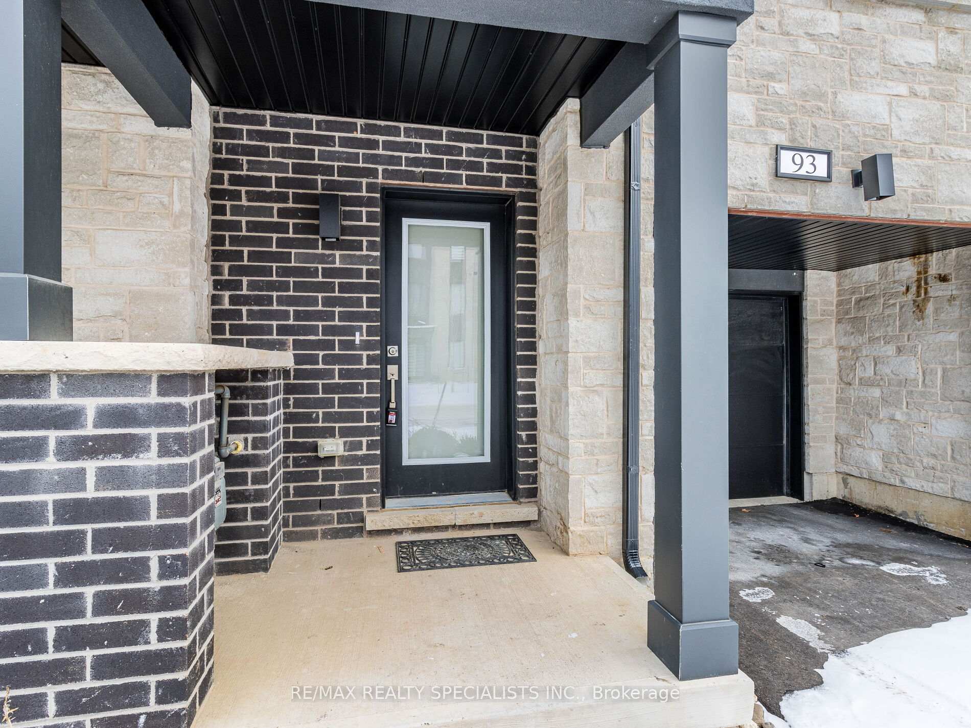 Photo 2 of Unit 54, 93 Windtree Way W, Halton Hills, Georgetown — HOMEH