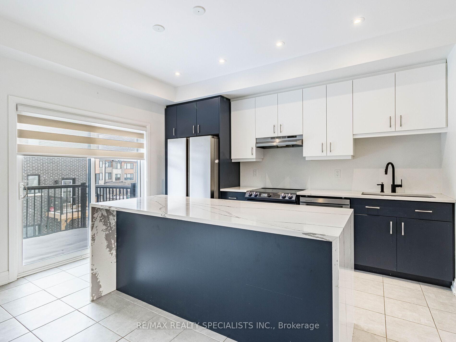 Photo 10 of Unit 54, 93 Windtree Way W, Halton Hills, Georgetown — HOMEH