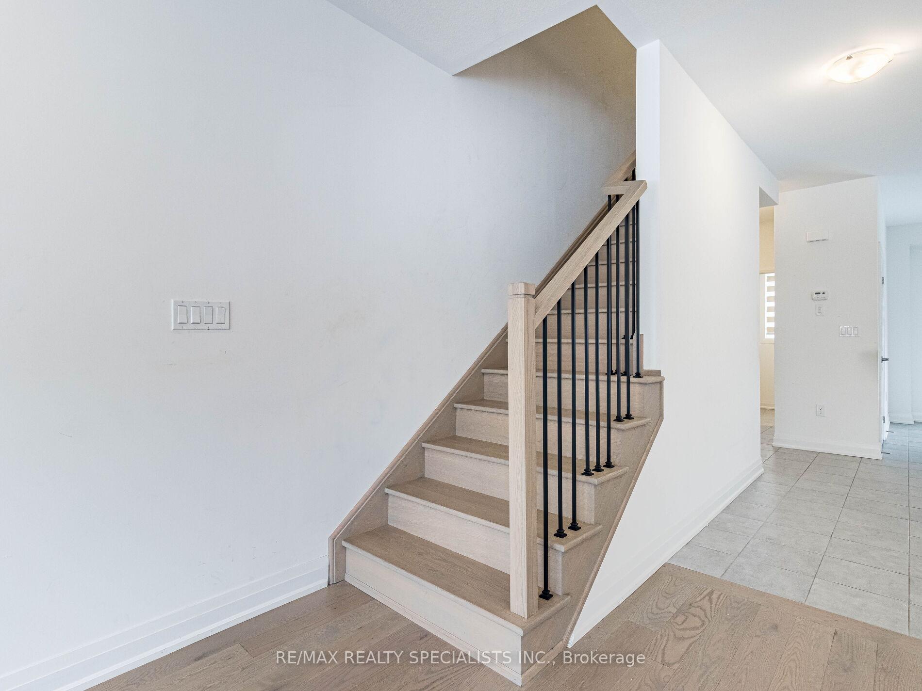 Photo 20 of Unit 54, 93 Windtree Way W, Halton Hills, Georgetown — HOMEH