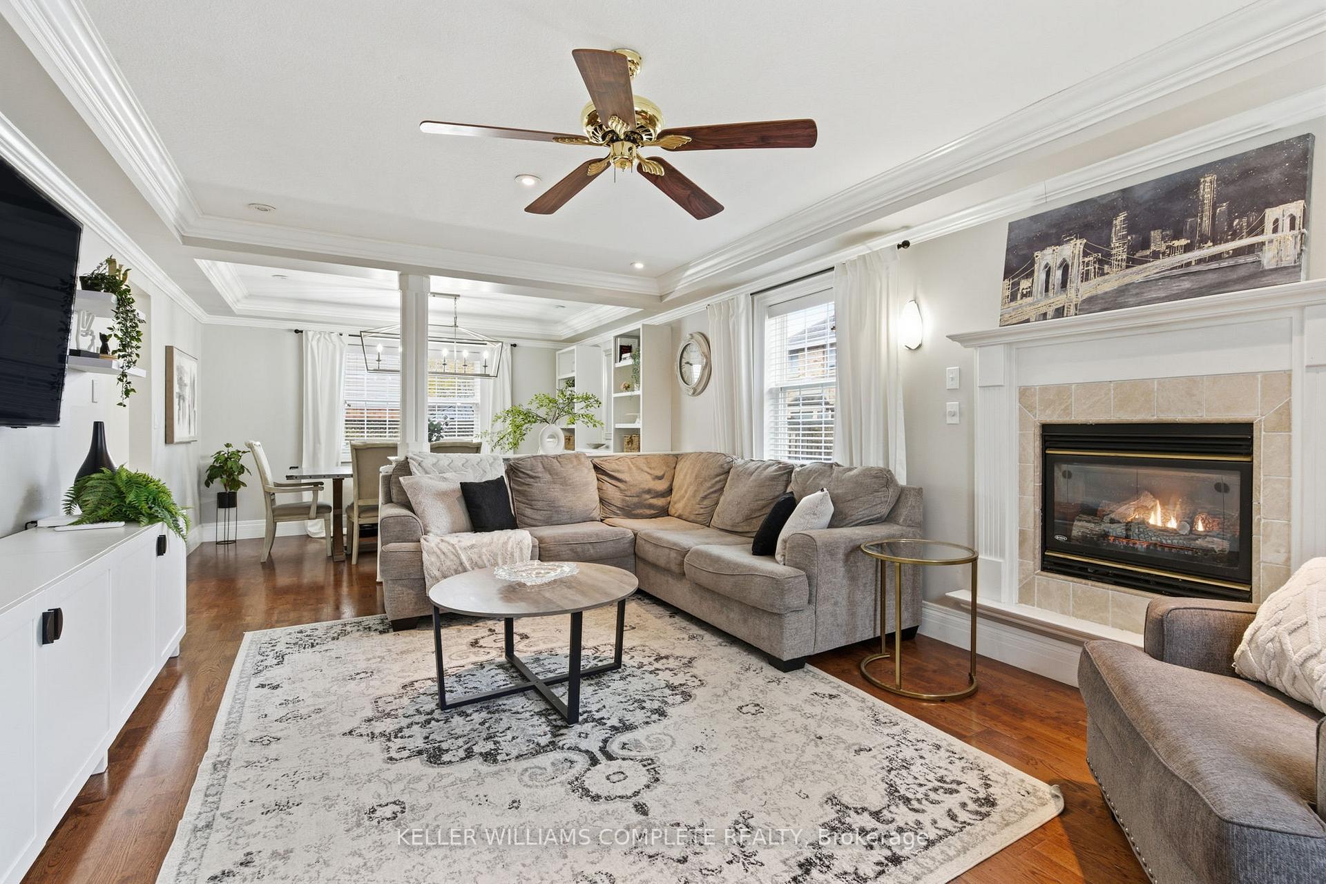 Photo 7 of 8 Sidney Crescent, Hamilton, Stoney Creek Mountain — HOMEH