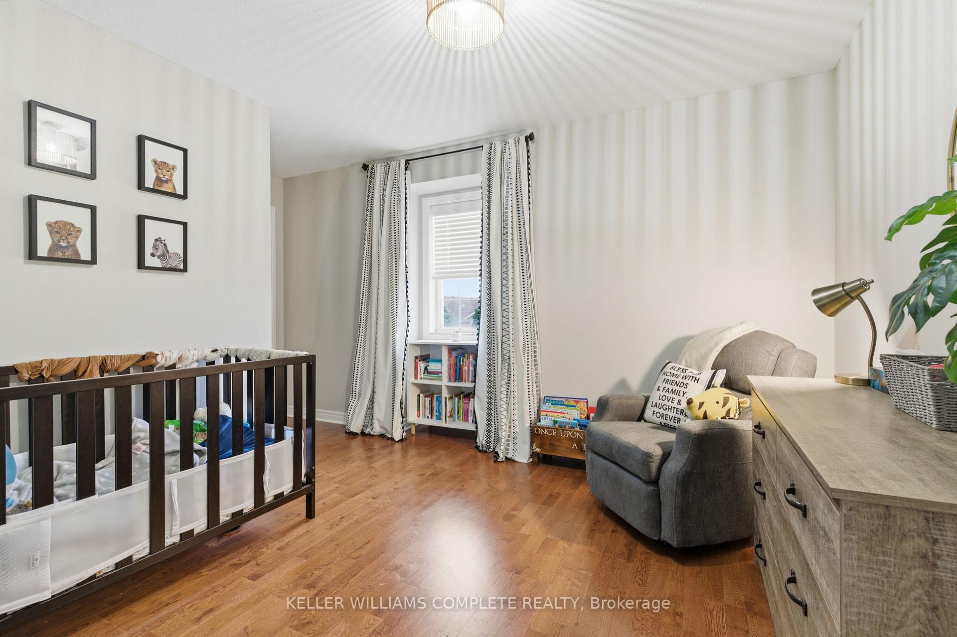 Photo 22 of 8 Sidney Crescent, Hamilton, Stoney Creek Mountain — HOMEH