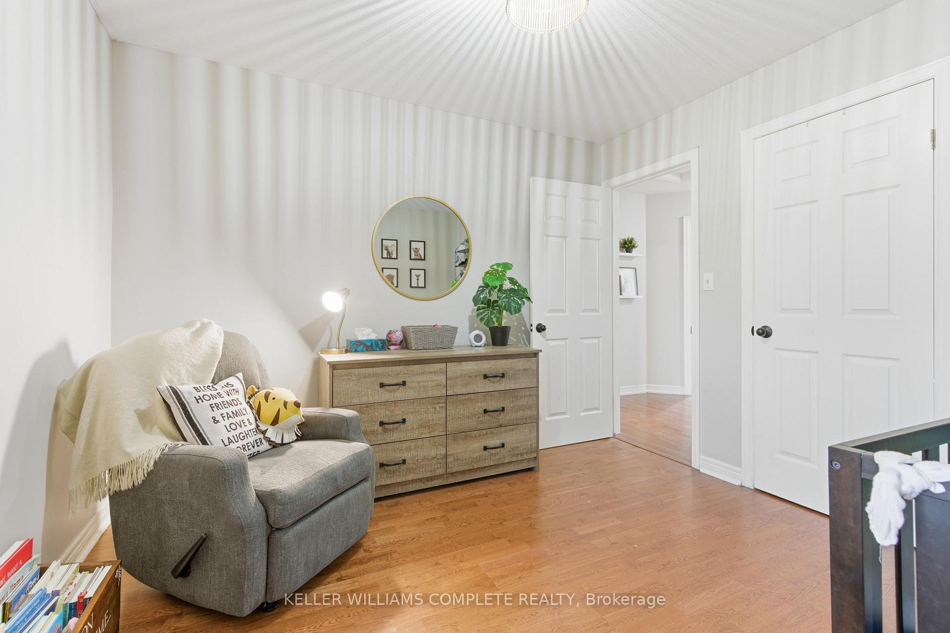 Photo 23 of 8 Sidney Crescent, Hamilton, Stoney Creek Mountain — HOMEH