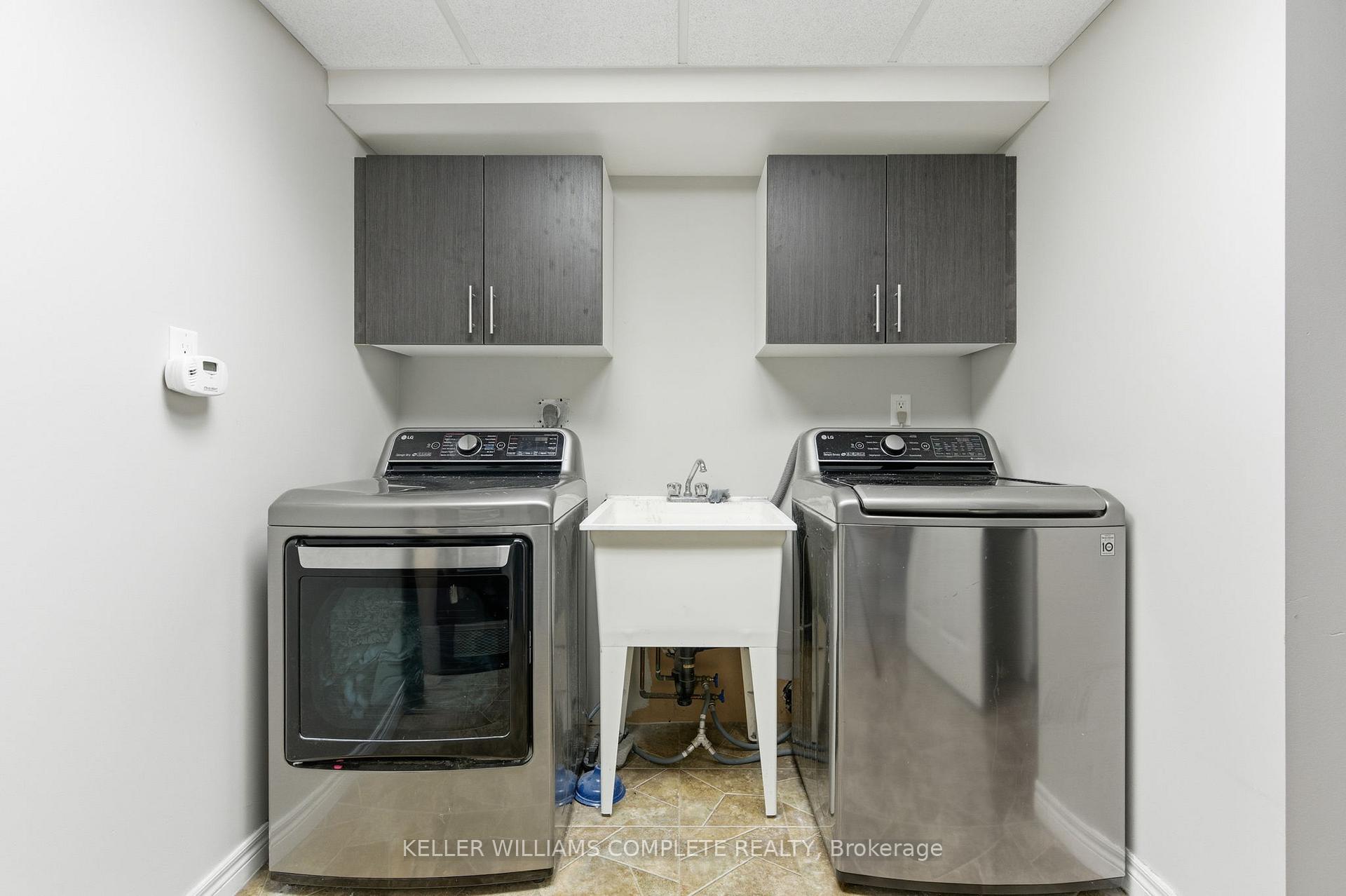 Photo 40 of 8 Sidney Crescent, Hamilton, Stoney Creek Mountain — HOMEH