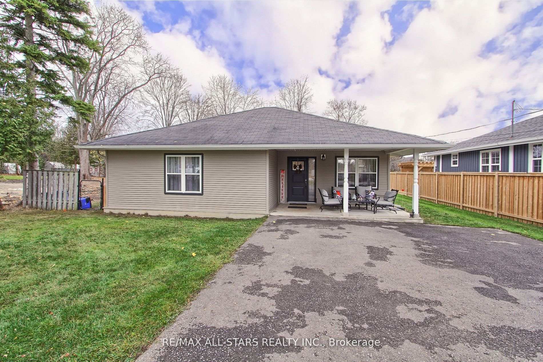 Photo 1 of 27112 Kennedy Road, Georgina, Historic Lakeshore Communities — HOMEH