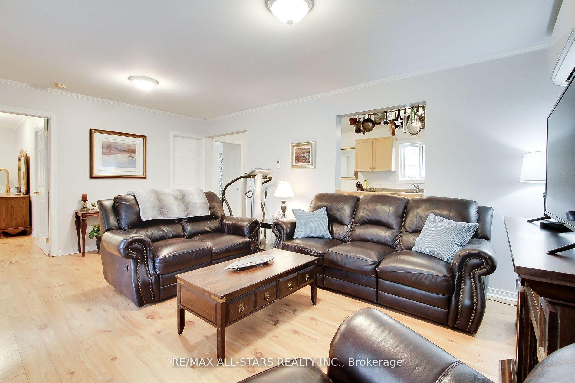 Photo 5 of 27112 Kennedy Road, Georgina, Historic Lakeshore Communities — HOMEH