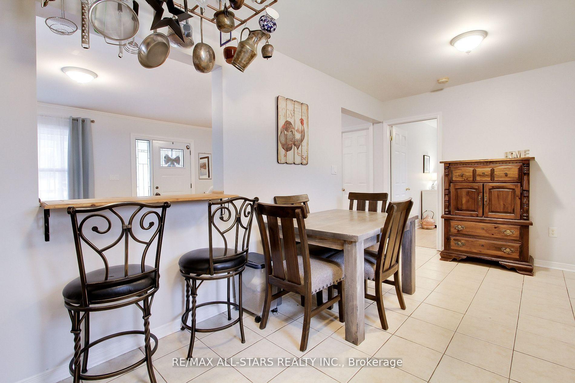 Photo 7 of 27112 Kennedy Road, Georgina, Historic Lakeshore Communities — HOMEH