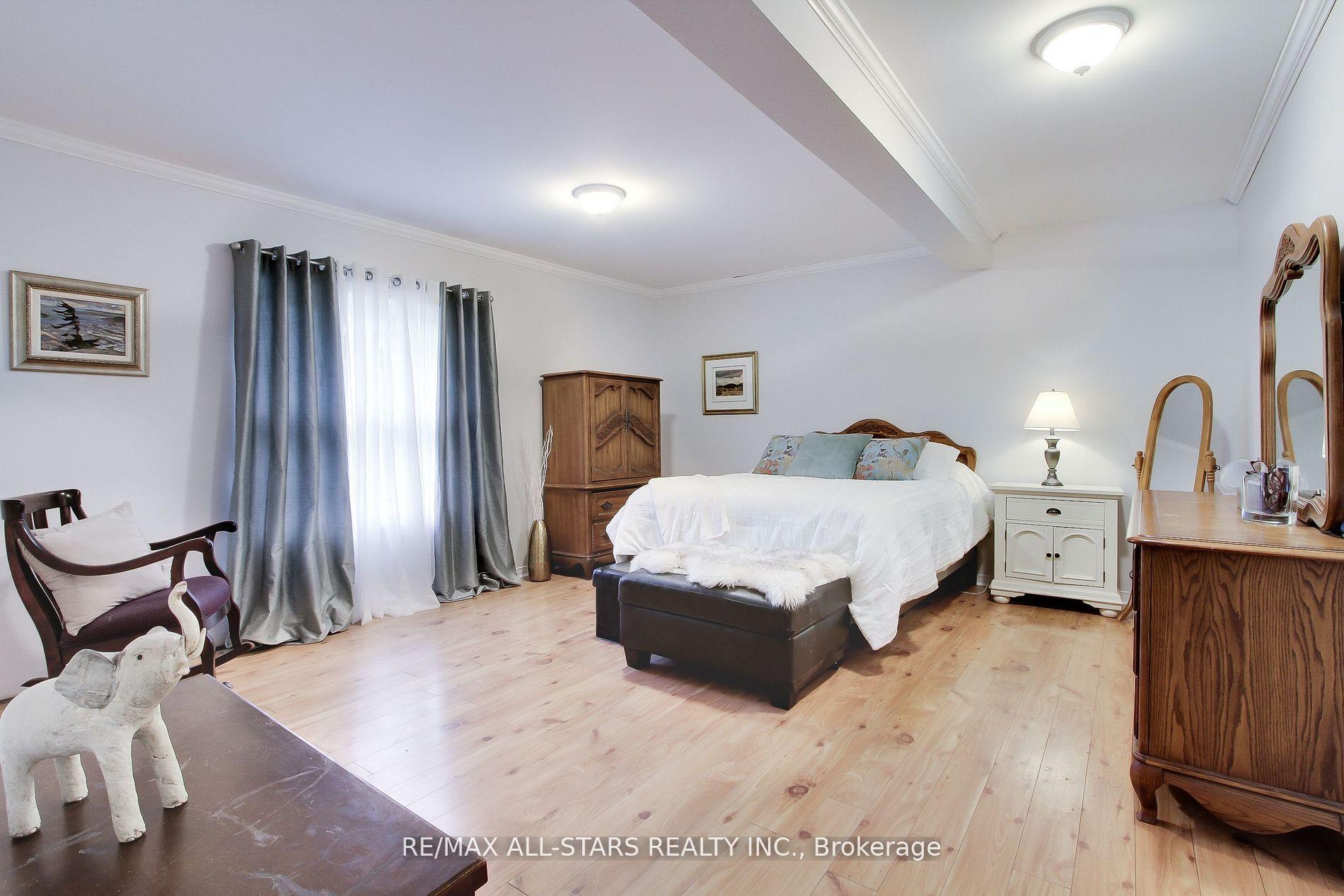 Photo 9 of 27112 Kennedy Road, Georgina, Historic Lakeshore Communities — HOMEH
