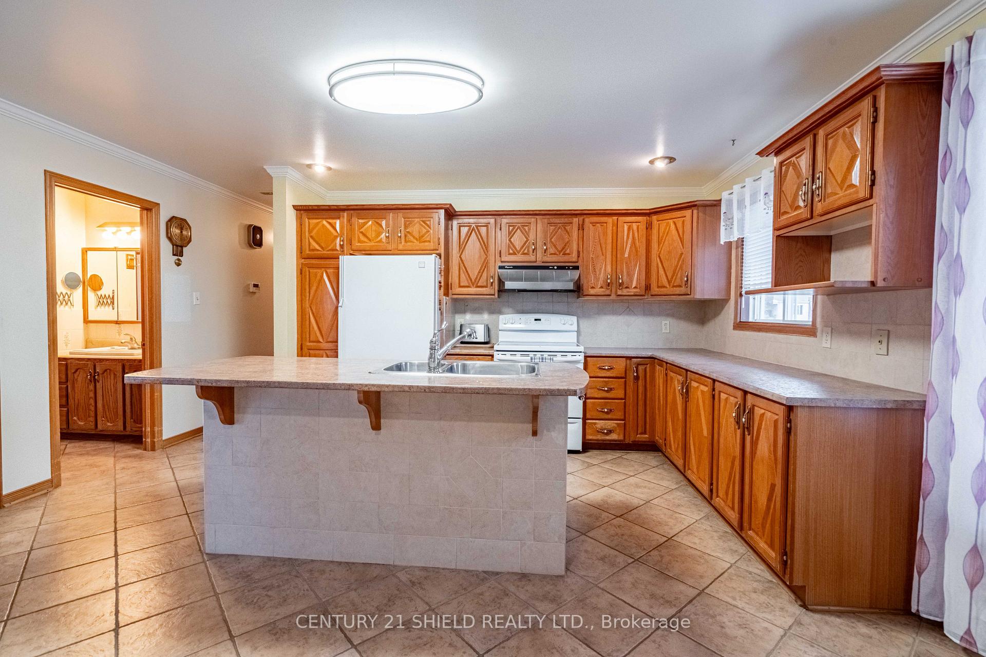 Photo 2 of 1408 First Street E, Cornwall — HOMEH