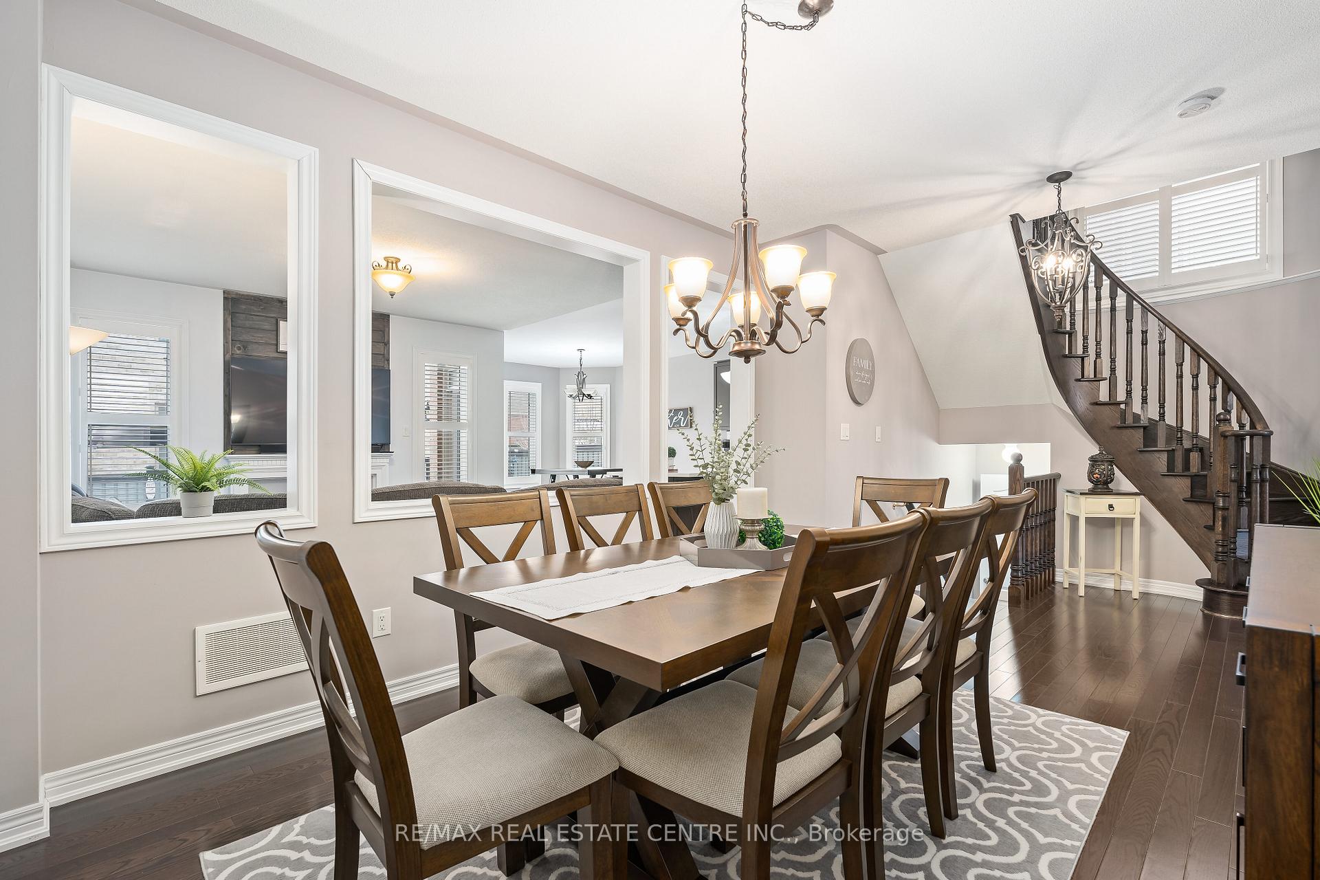 Photo 8 of 72 Ballantine Drive, Halton Hills, Georgetown — HOMEH