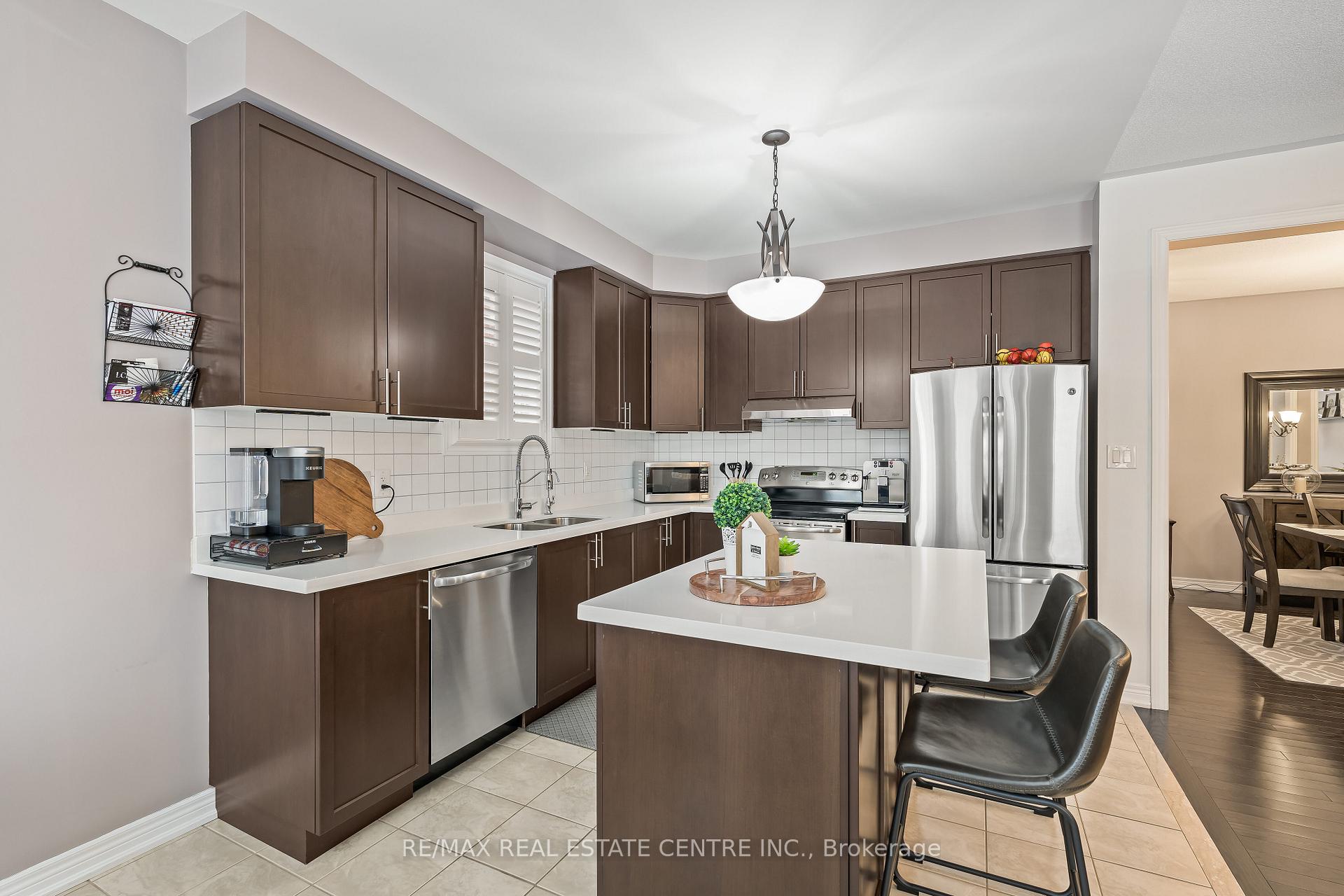 Photo 14 of 72 Ballantine Drive, Halton Hills, Georgetown — HOMEH