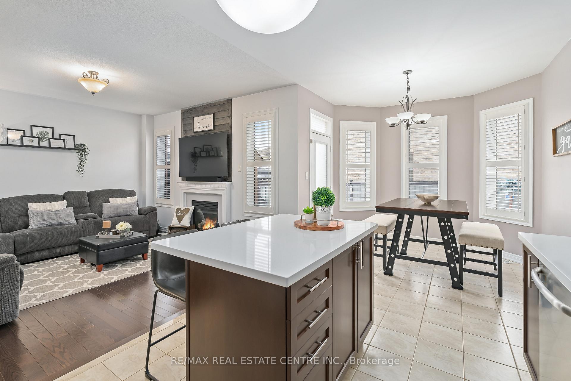 Photo 16 of 72 Ballantine Drive, Halton Hills, Georgetown — HOMEH