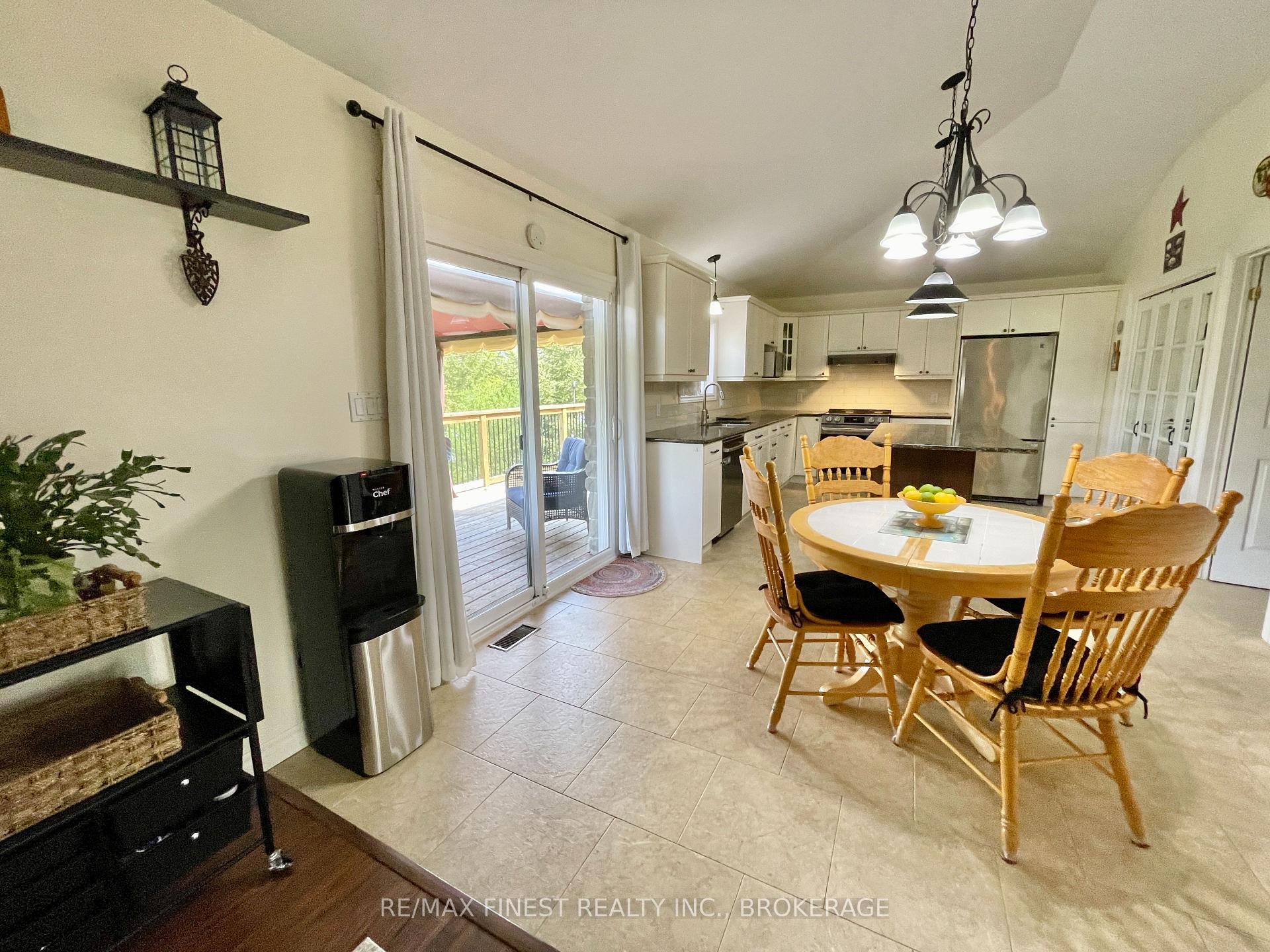 Photo 10 of 1226 Rutledge Road, Frontenac, Frontenac South — HOMEH