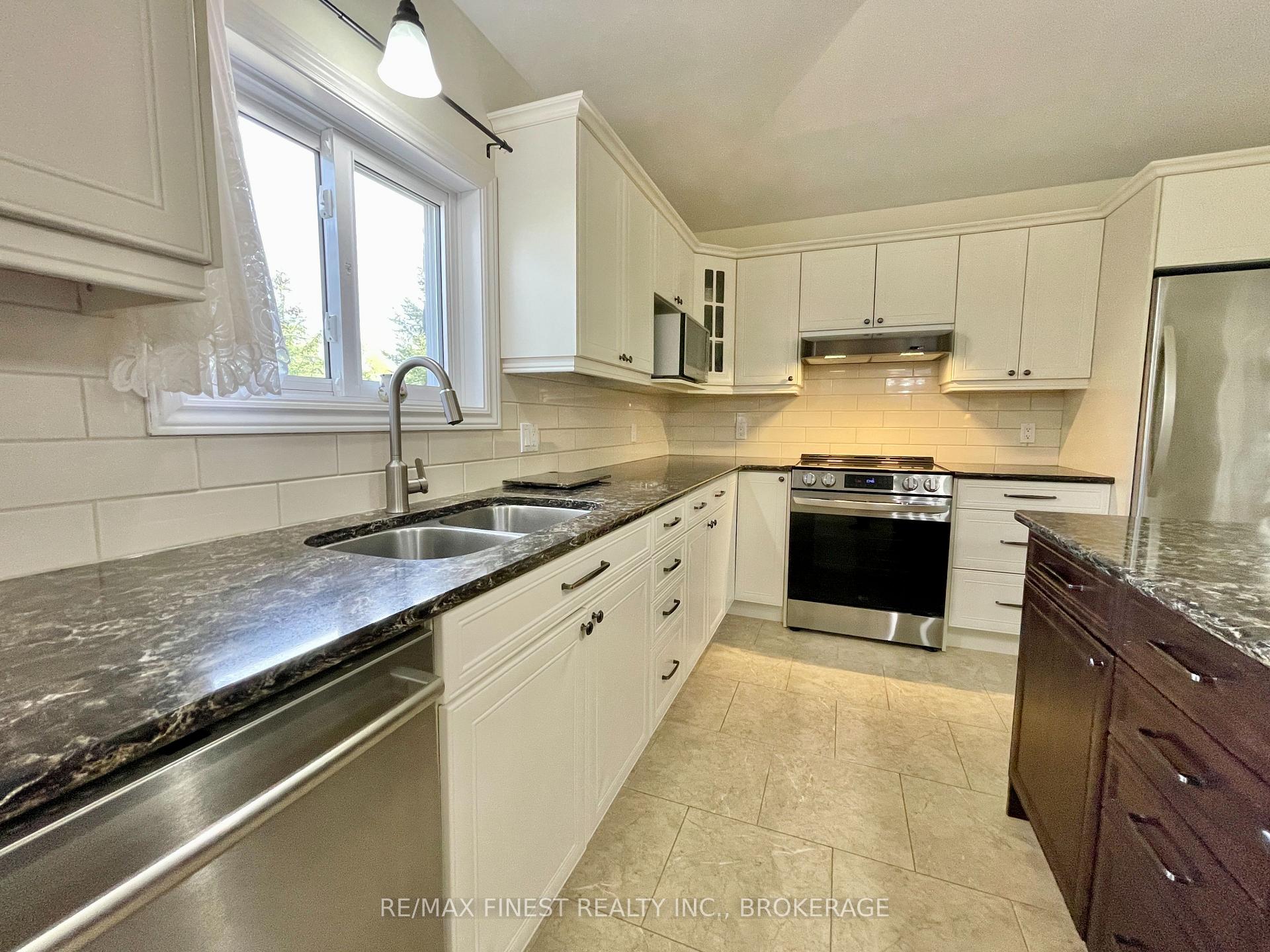 Photo 12 of 1226 Rutledge Road, Frontenac, Frontenac South — HOMEH
