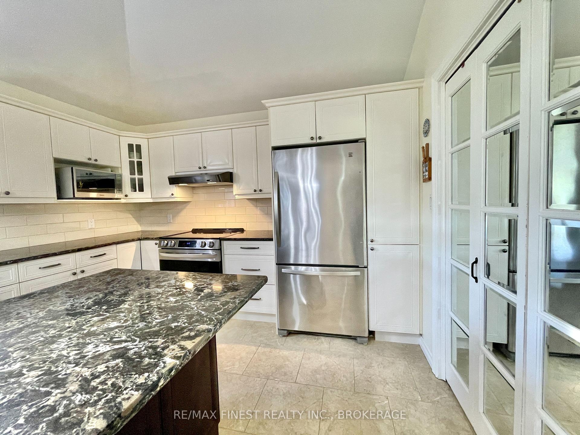 Photo 13 of 1226 Rutledge Road, Frontenac, Frontenac South — HOMEH