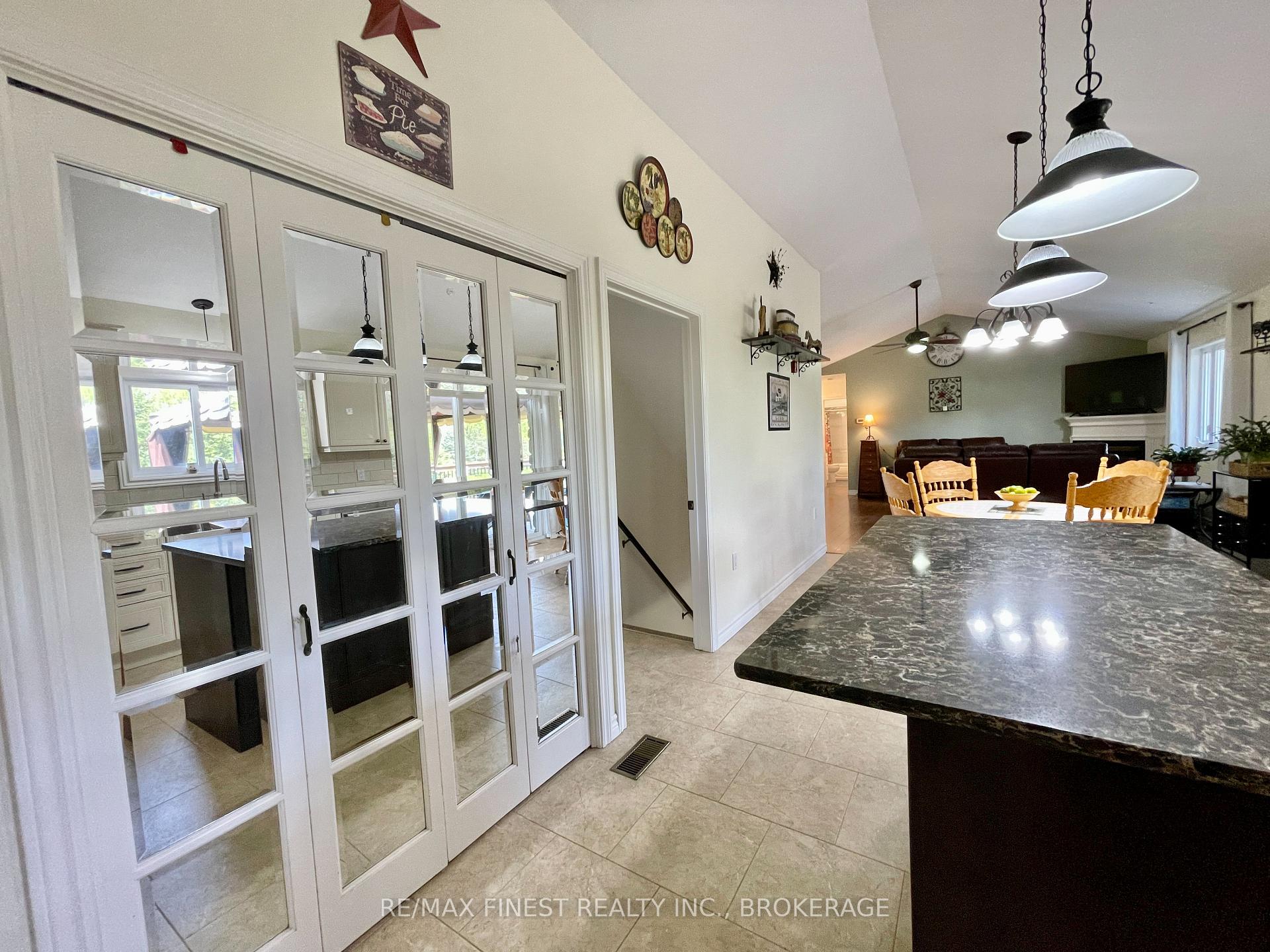 Photo 14 of 1226 Rutledge Road, Frontenac, Frontenac South — HOMEH