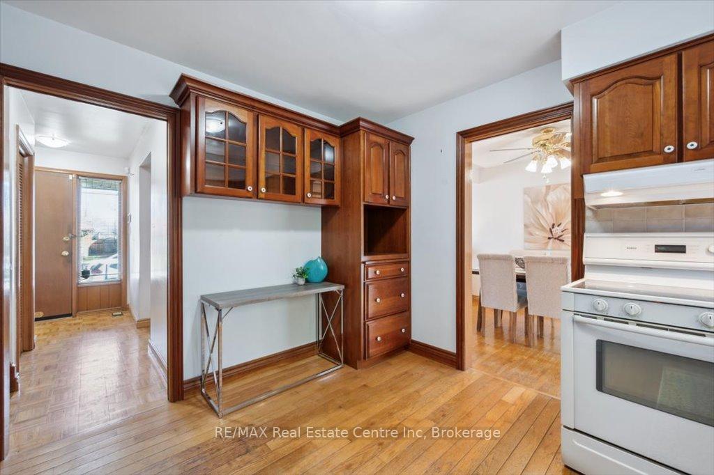 Photo 8 of 83 Balmoral Drive, Guelph, Riverside Park — HOMEH