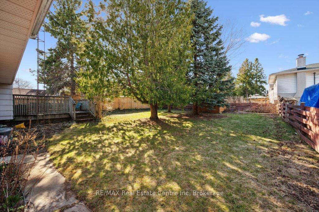 Photo 18 of 83 Balmoral Drive, Guelph, Riverside Park — HOMEH