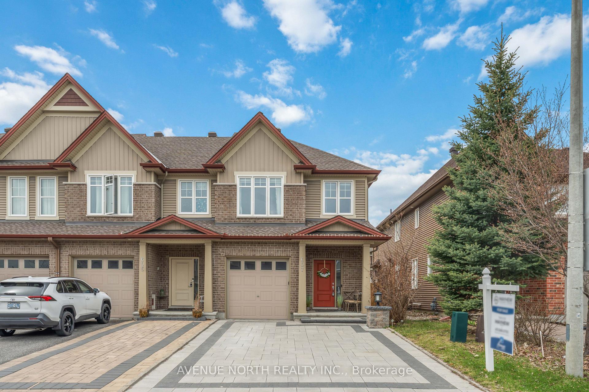 Photo 3 of 607 Willowmere Way, Ottawa, Blossom Park/Kemp Park/Findlay Creek — HOMEH