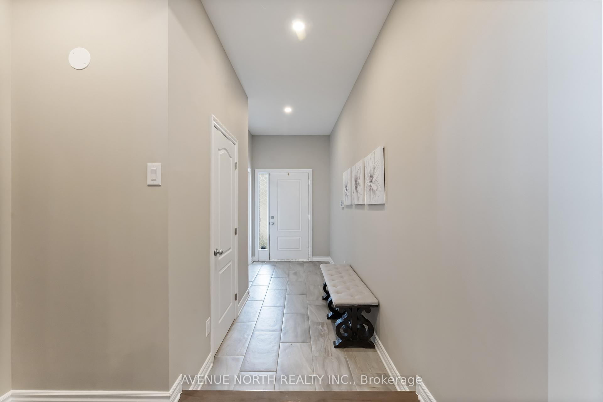Photo 2 of 607 Willowmere Way, Ottawa, Blossom Park/Kemp Park/Findlay Creek — HOMEH