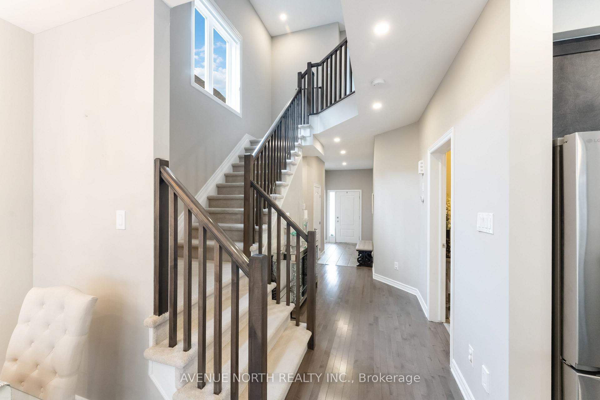 Photo 5 of 607 Willowmere Way, Ottawa, Blossom Park/Kemp Park/Findlay Creek — HOMEH
