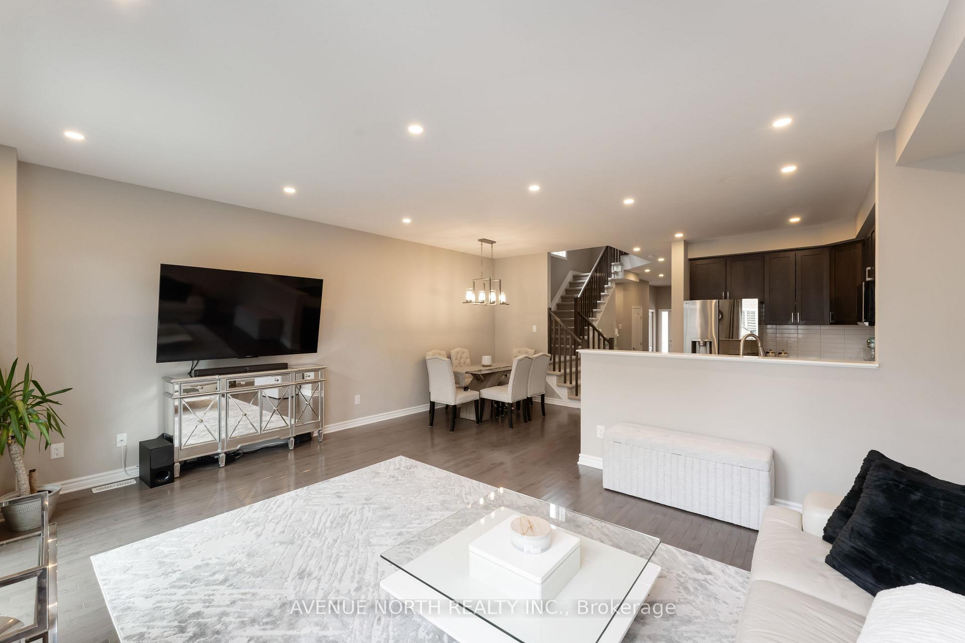 Photo 12 of 607 Willowmere Way, Ottawa, Blossom Park/Kemp Park/Findlay Creek — HOMEH