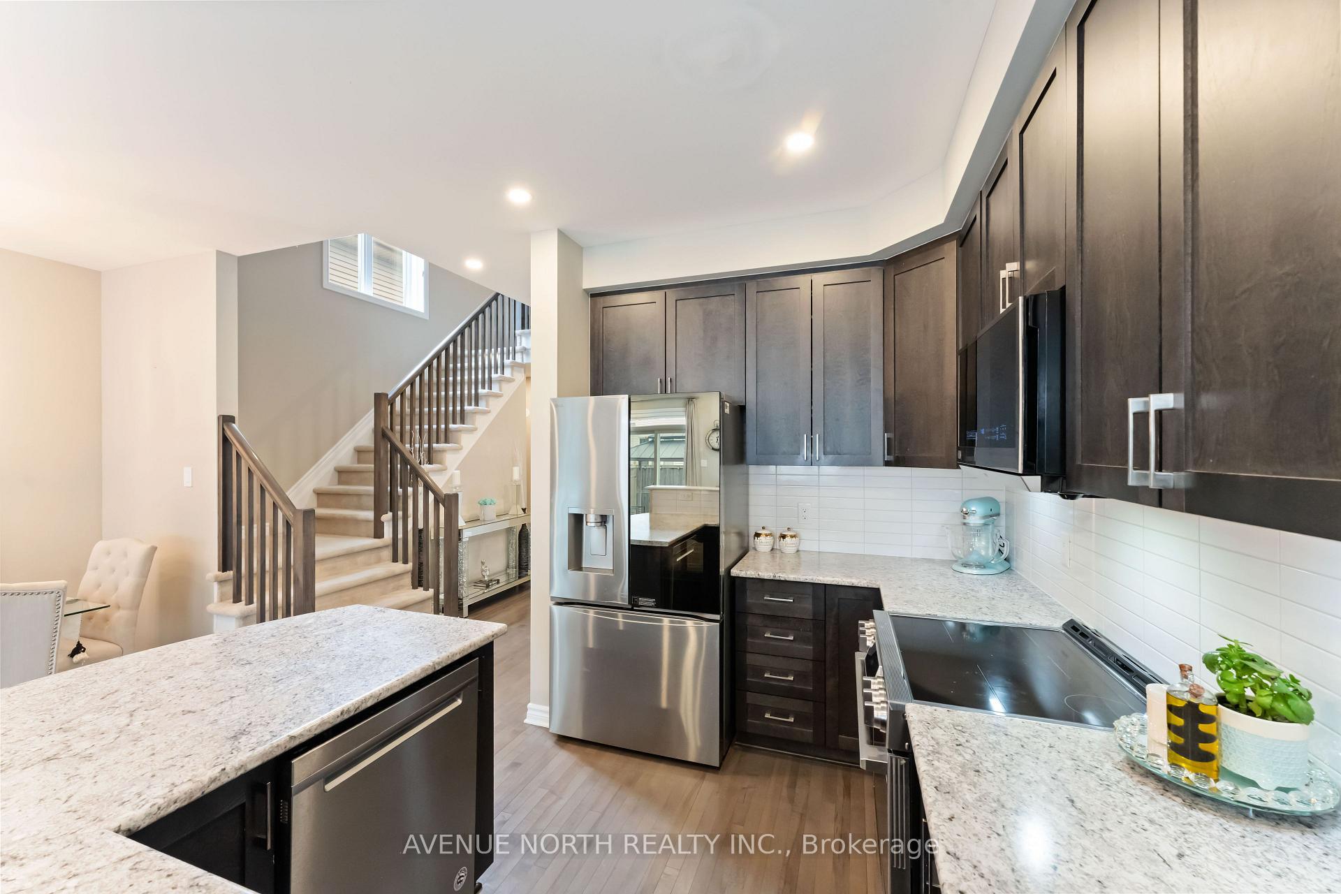 Photo 16 of 607 Willowmere Way, Ottawa, Blossom Park/Kemp Park/Findlay Creek — HOMEH