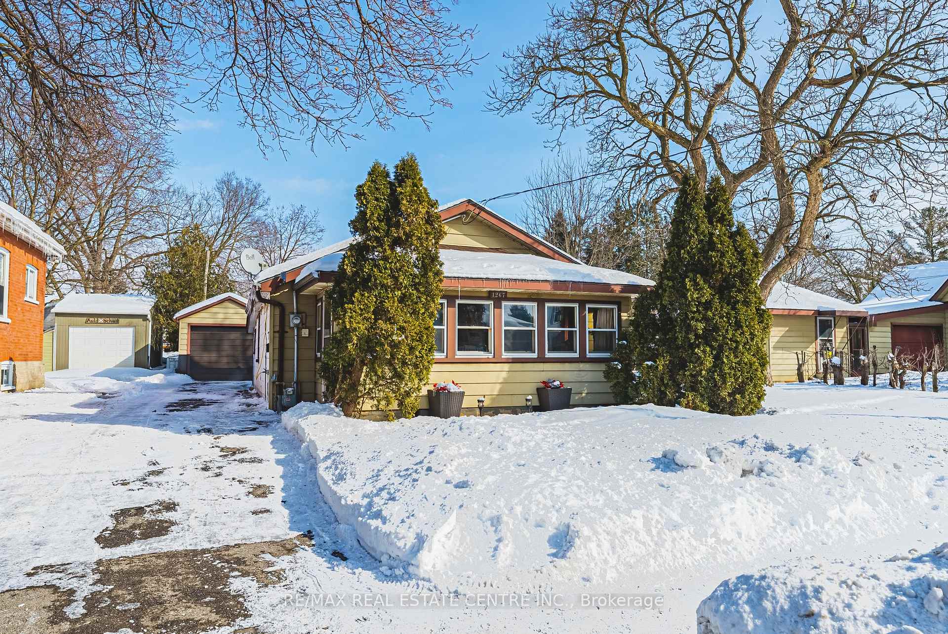 Photo 2 of 1279 Hamilton Street, Cambridge, Preston South — HOMEH