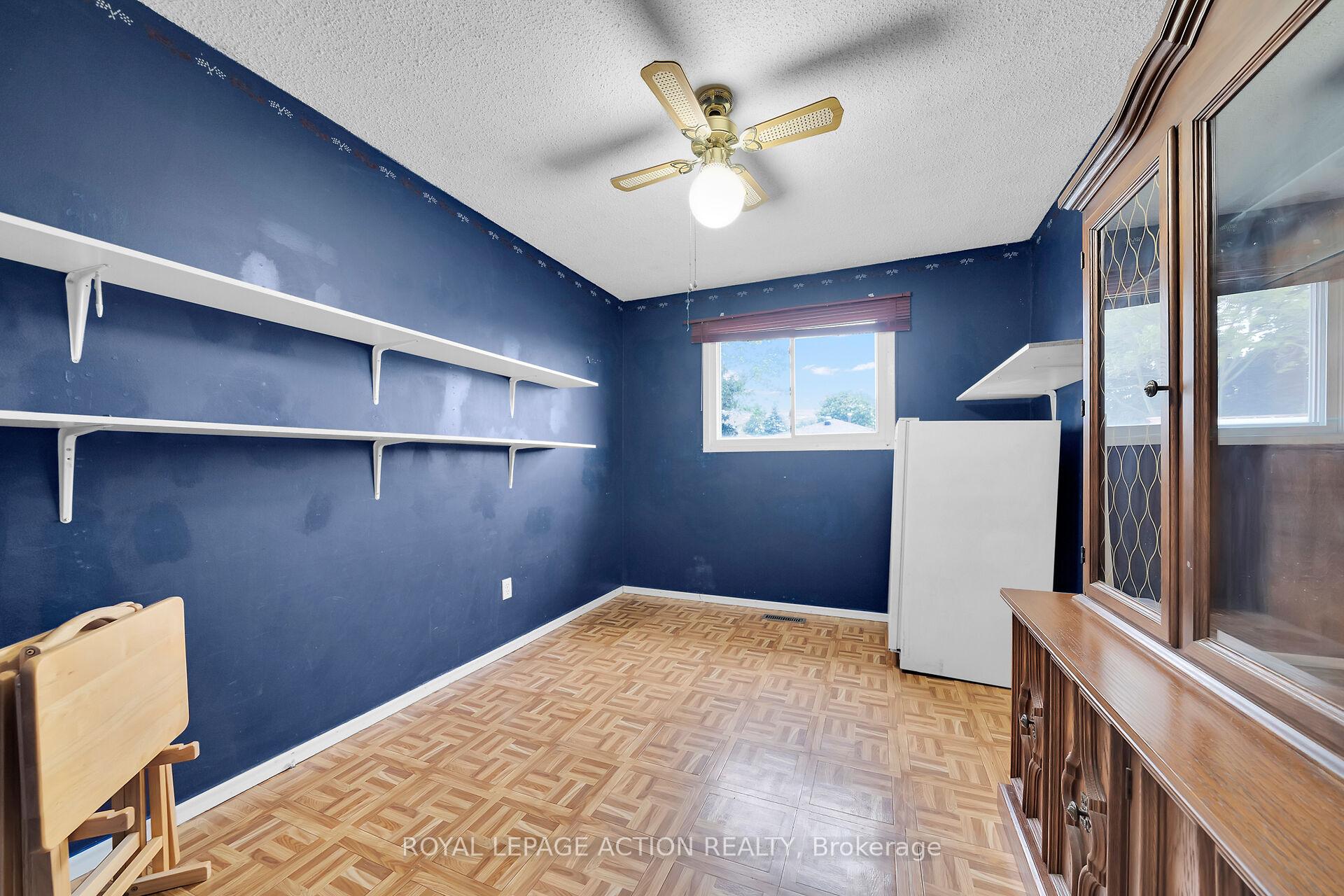 Photo 13 of 8 Maple Crescent, Brant, Paris — HOMEH