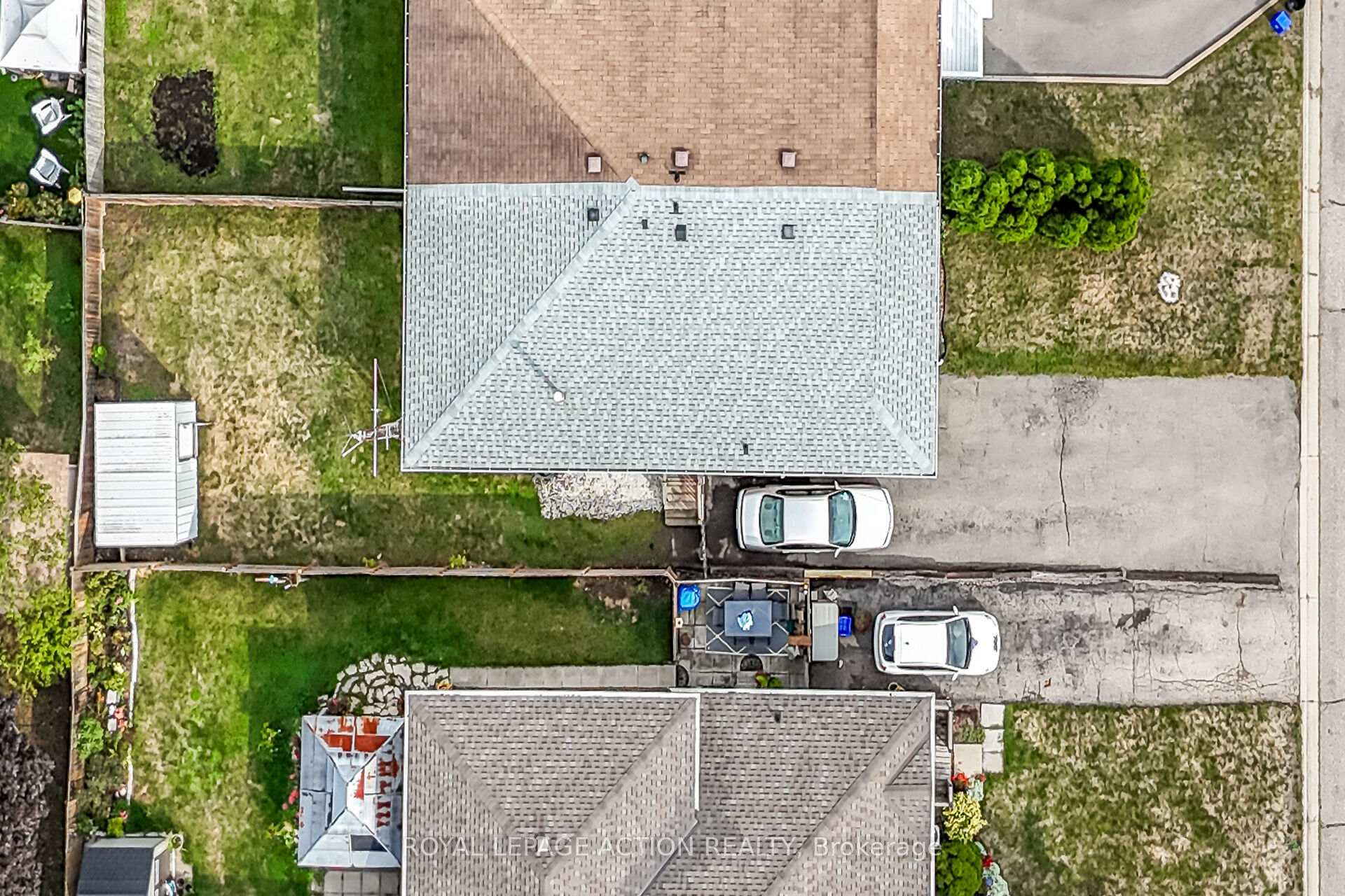 Photo 36 of 8 Maple Crescent, Brant, Paris — HOMEH