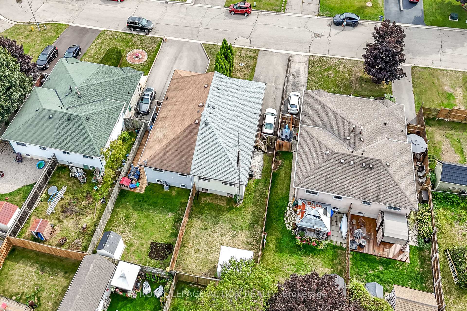 Photo 44 of 8 Maple Crescent, Brant, Paris — HOMEH