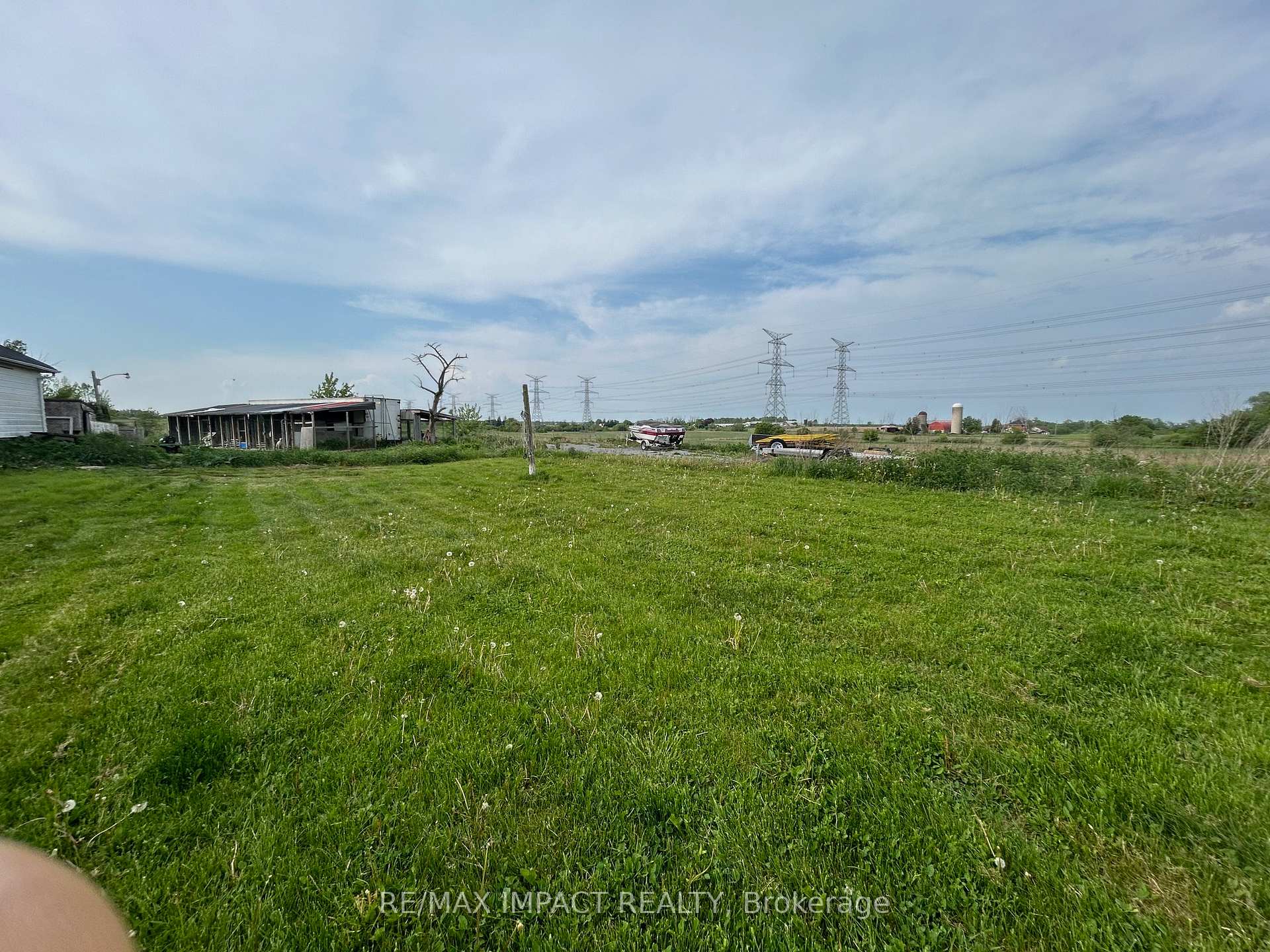 Photo 5 of 2074 Baseline Road W, Clarington, Rural Clarington — HOMEH