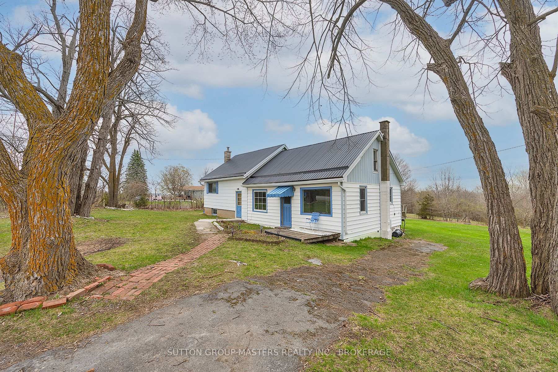 Photo 1 of 3408 Battersea Road, Frontenac, Frontenac South — HOMEH
