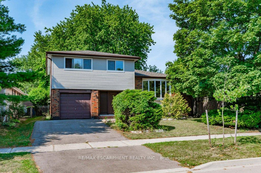 Front of 5375 Riverside Drive
