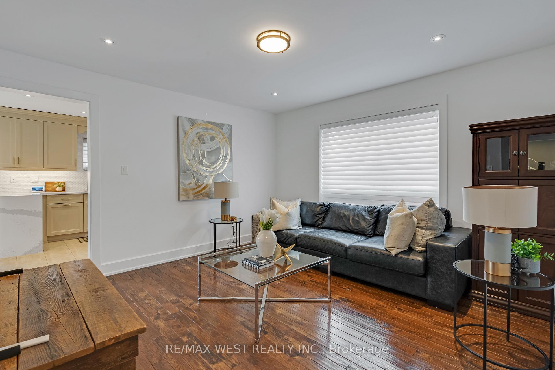 Photo 13 of 9 Chaplin Court, Caledon, Bolton North — HOMEH