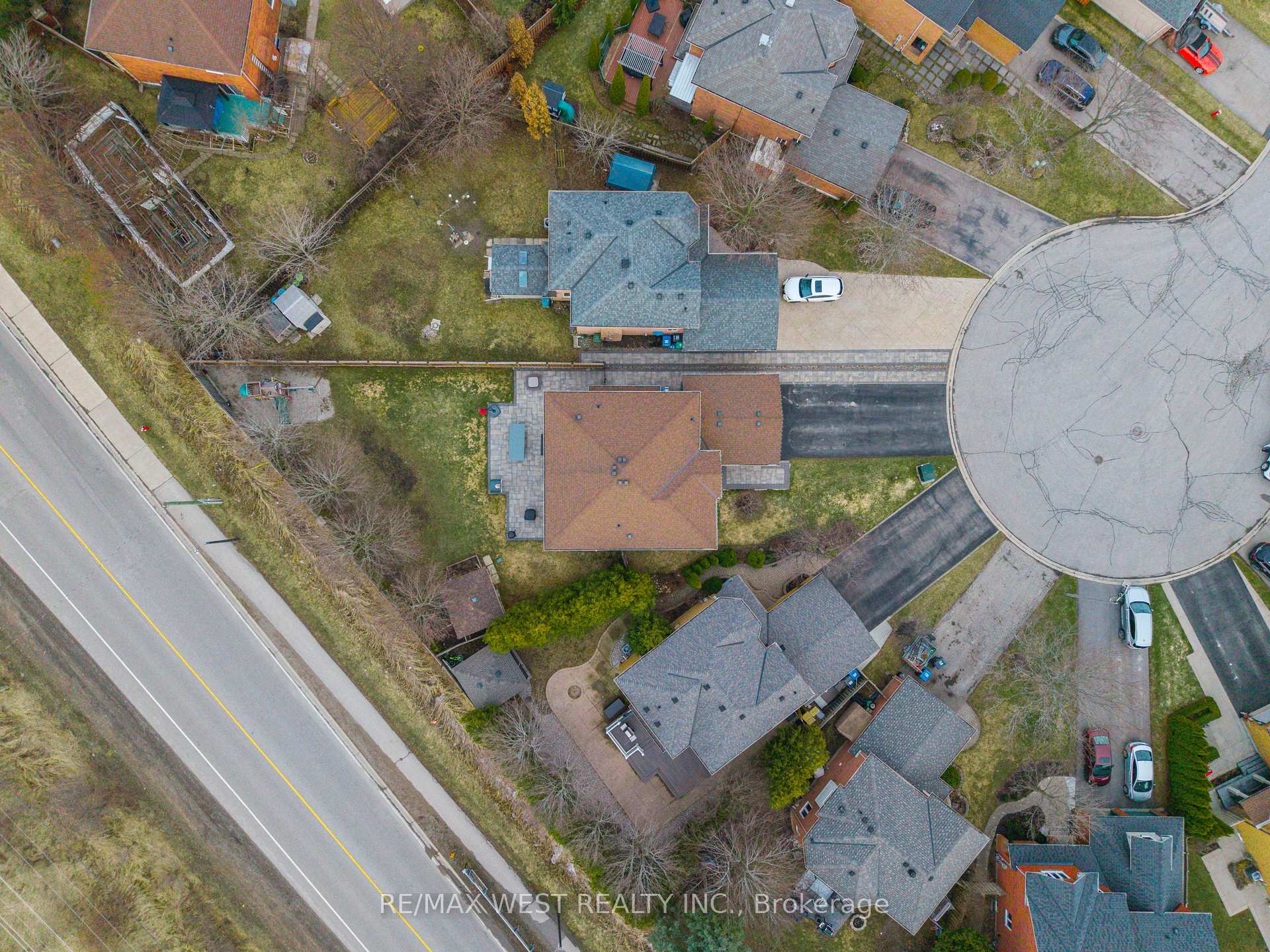 Photo 37 of 9 Chaplin Court, Caledon, Bolton North — HOMEH