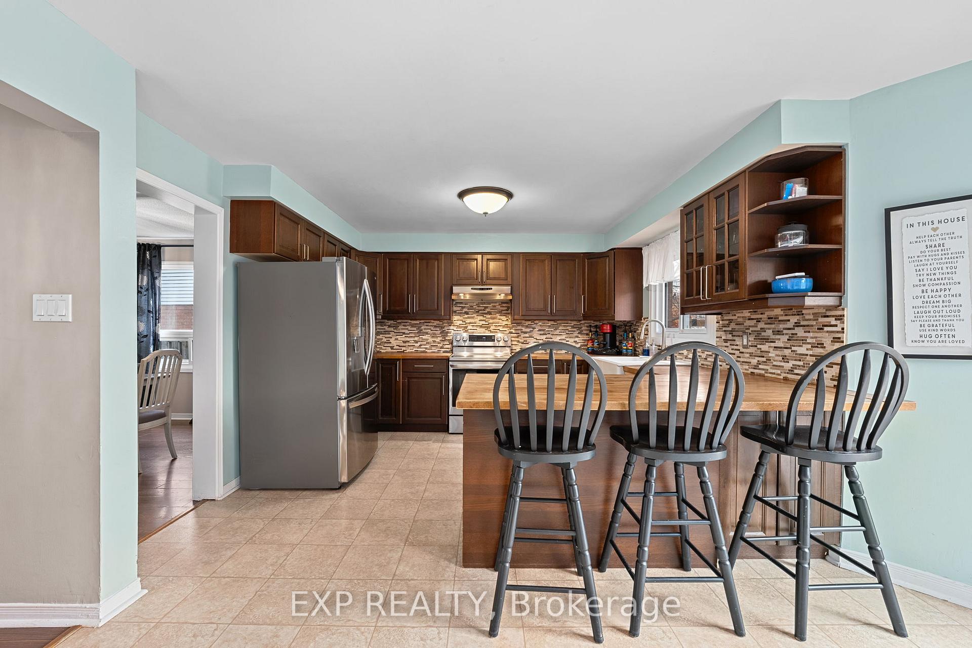 Photo 15 of 140 Natanya Boulevard, Georgina, Keswick North — HOMEH