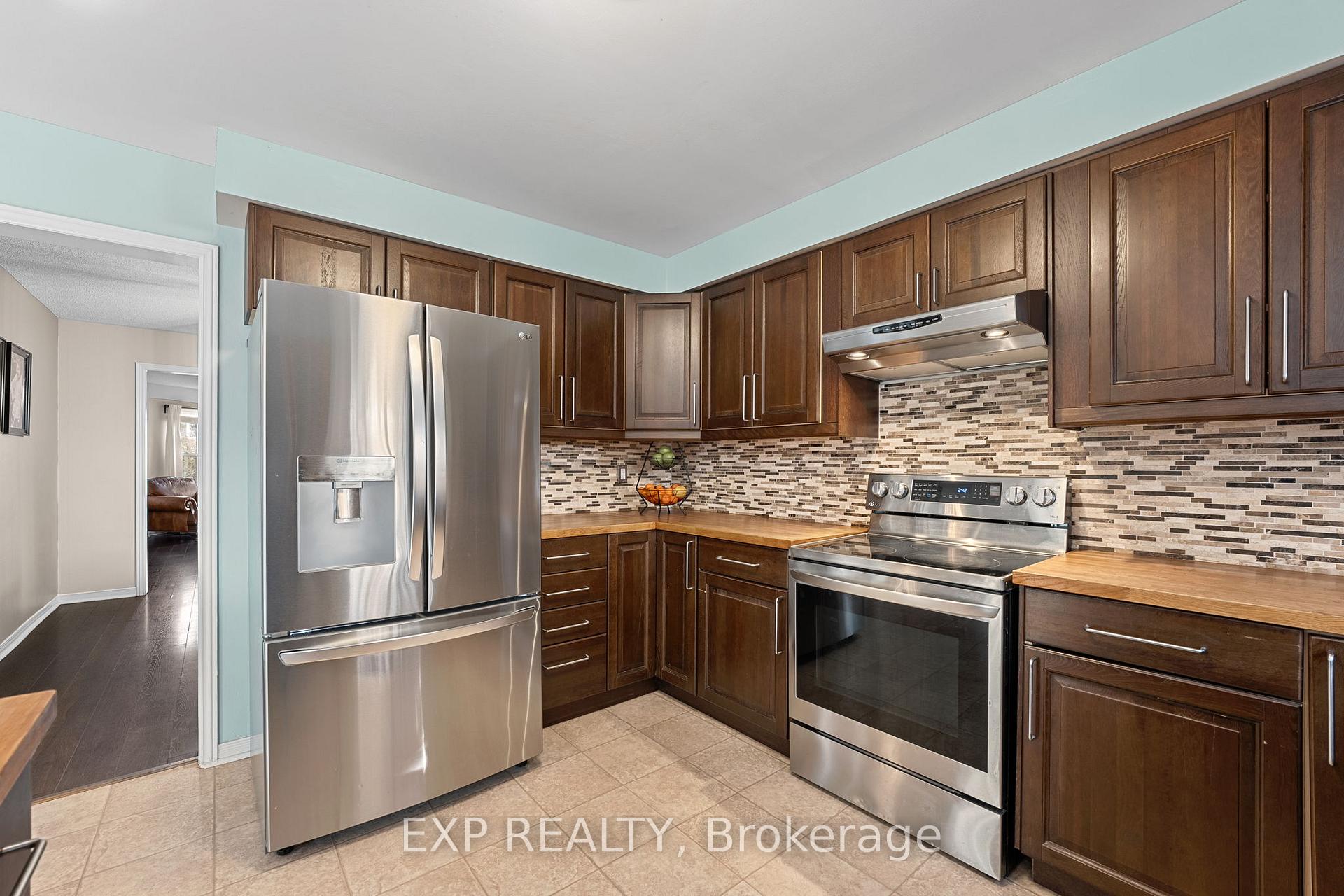 Photo 17 of 140 Natanya Boulevard, Georgina, Keswick North — HOMEH