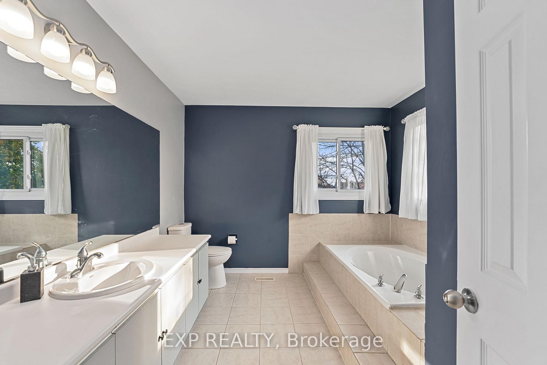 Photo 25 of 140 Natanya Boulevard, Georgina, Keswick North — HOMEH