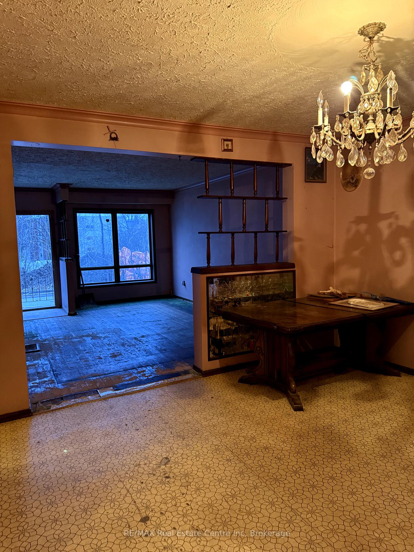 Photo 10 of 17 Emslie Street, Guelph, Downtown — HOMEH