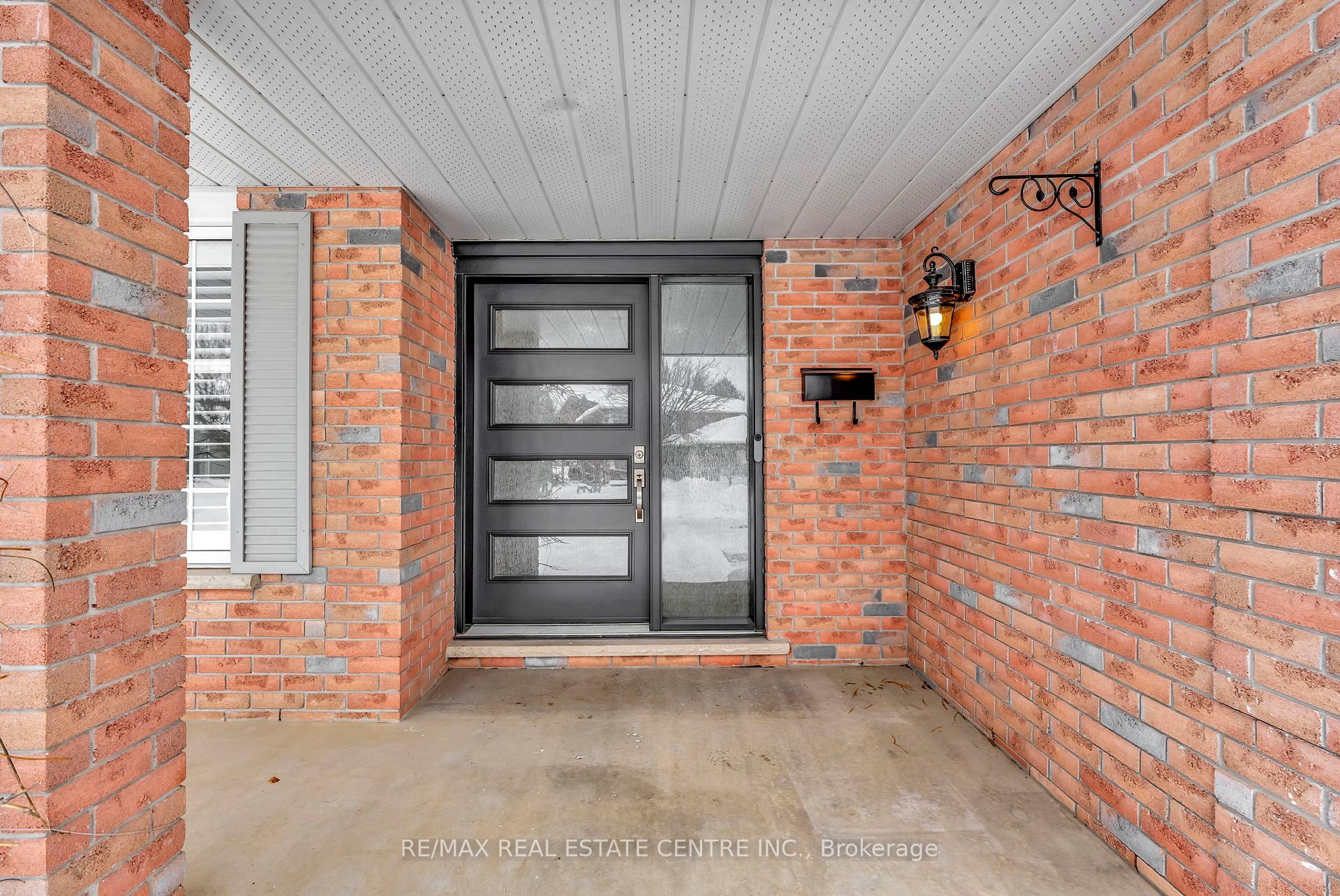 Photo 7 of 30 Hume Drive, Cambridge — HOMEH