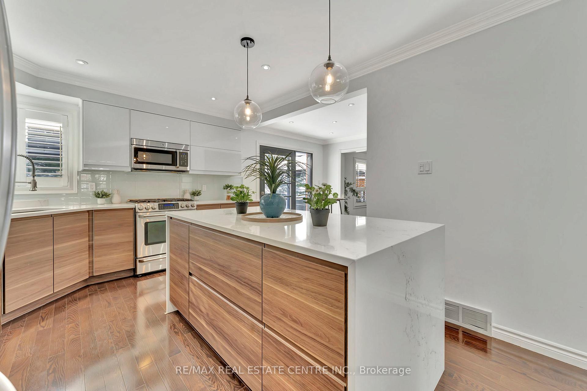 Photo 16 of 30 Hume Drive, Cambridge — HOMEH