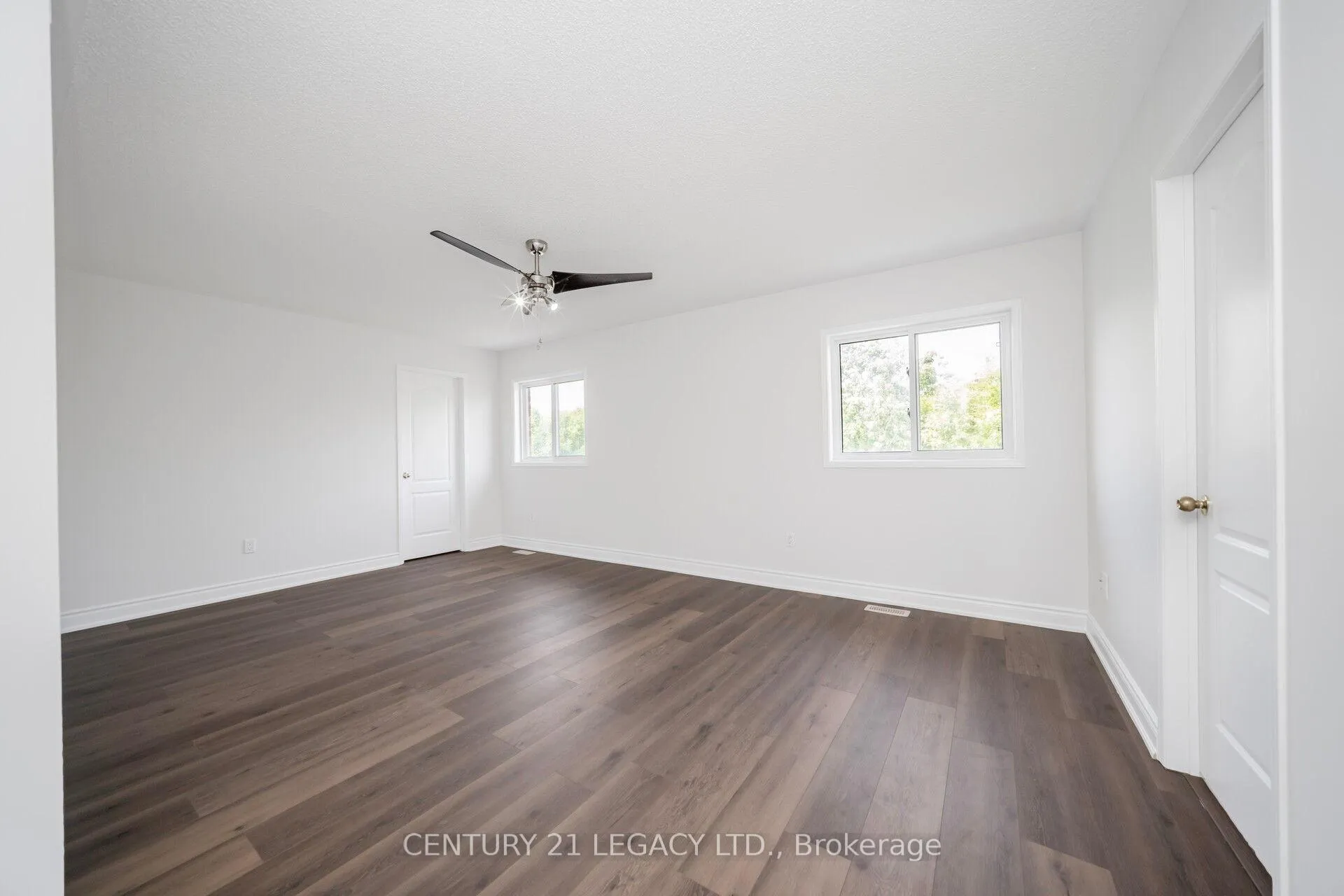 Photo 18 of 28 Sunnybrook Crescent, Brampton, Fletcher's Meadow — HOMEH